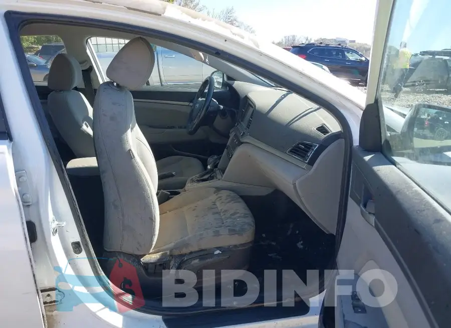 5NPD84LF3HH044364 Photo# 5