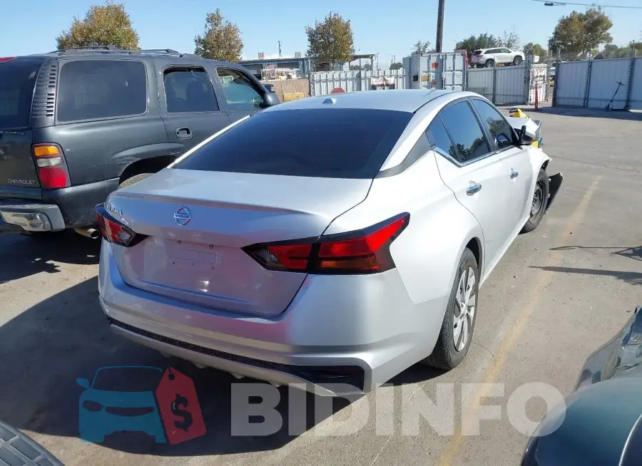 1N4BL4BV1KC164526 Photo# 4