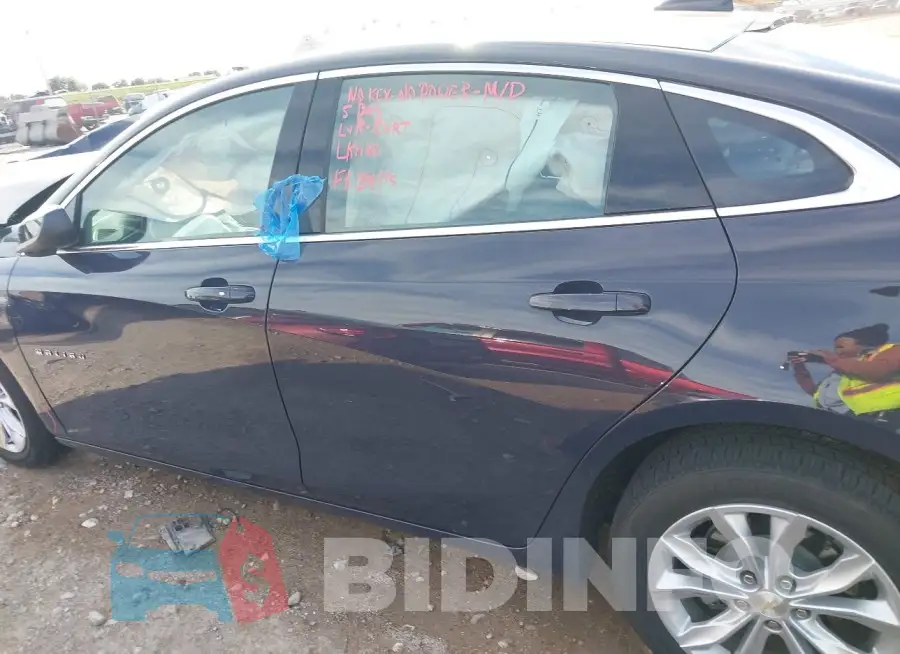 1G1ZD5ST5SF142787 Photo# 14