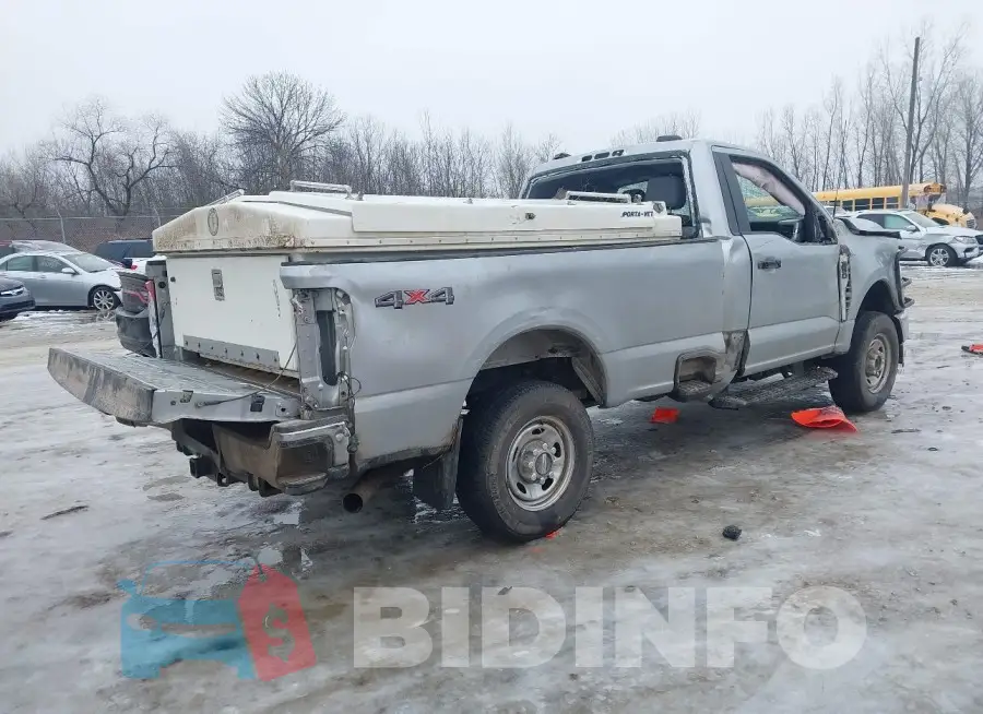 1FTRF3BA7PEC16275 Photo# 4