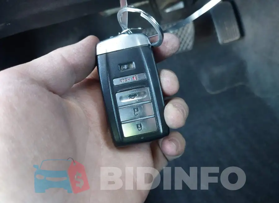 19UUB1F5XHA002303 Photo# 11