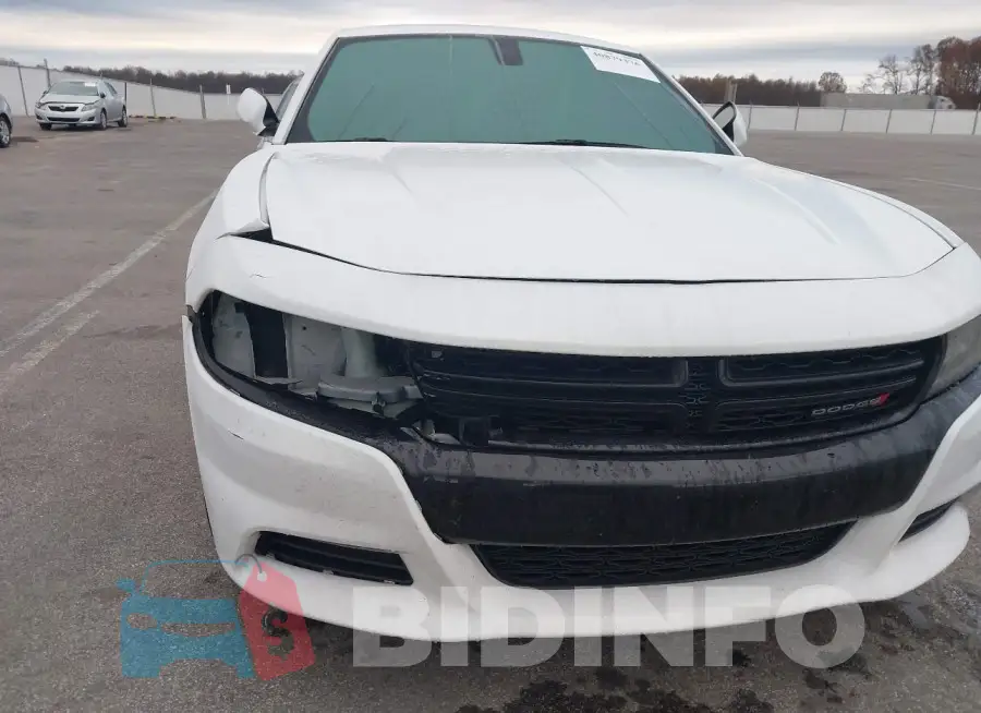2C3CDXHG3HH642364 Photo# 6