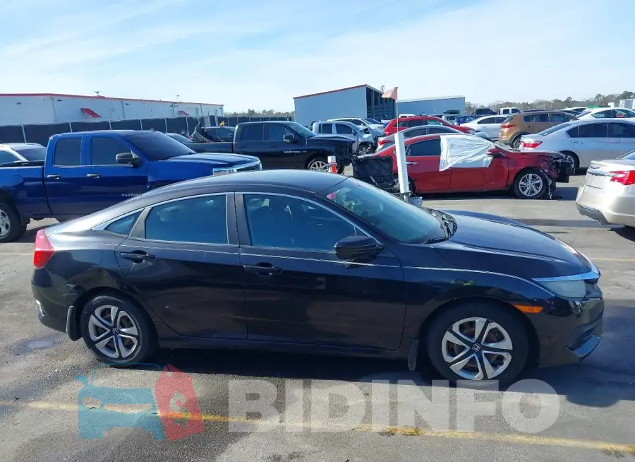 2HGFC2F57GH555504 Photo# 13