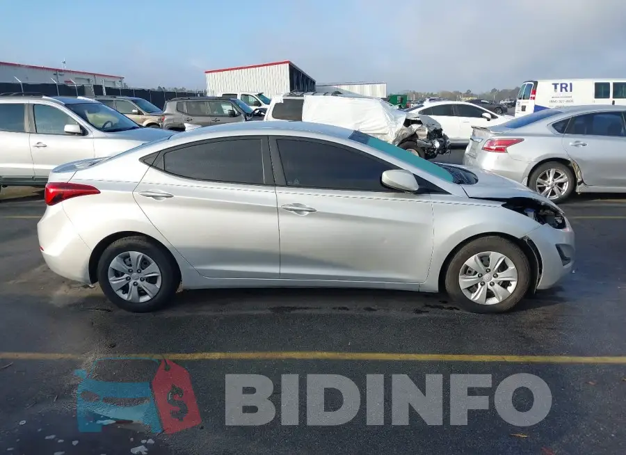 5NPDH4AE8GH692615 Photo# 14