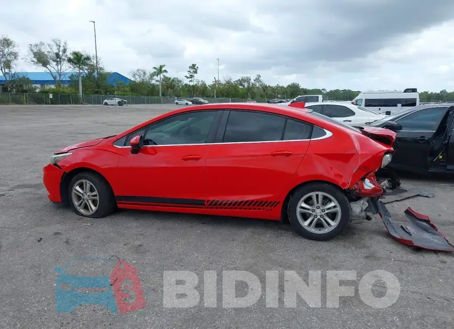 1G1BE5SM9J7141626 Photo# 14