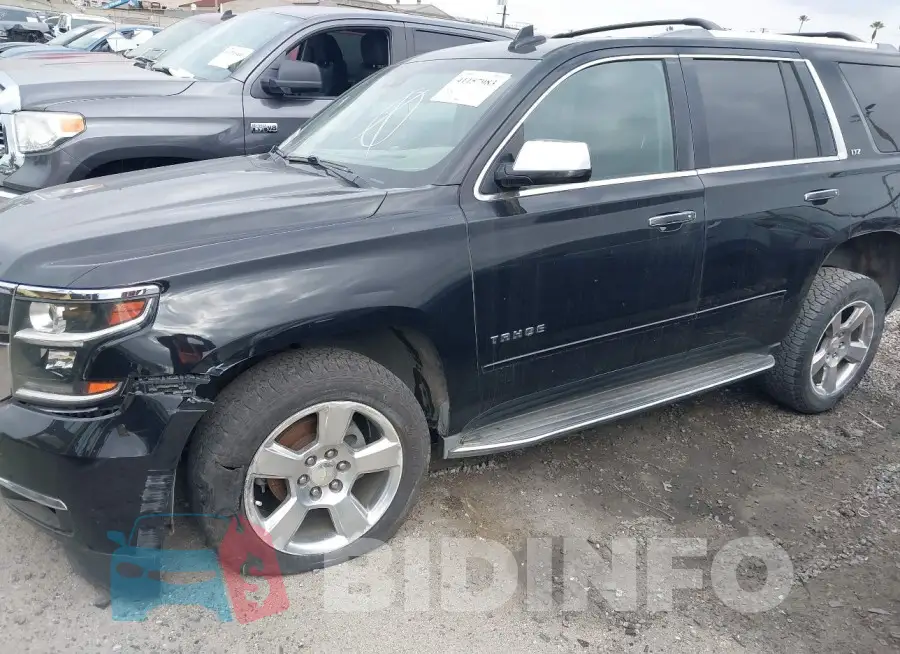1GNSCCKC8GR279641 Photo# 2