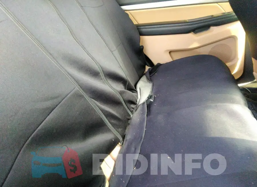 1FM5K8B84HGC83938 Photo# 8