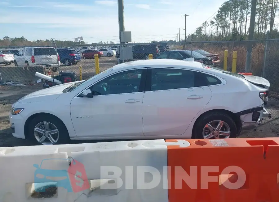 1G1ZD5ST7RF117948 Photo# 14