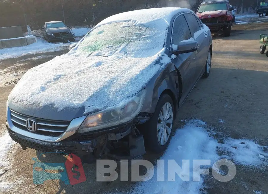 1HGCR2F78FA160294 Photo# 18