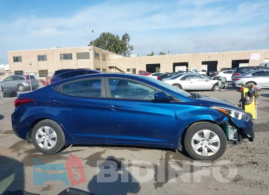 5NPDH4AE8GH758564 Photo# 12