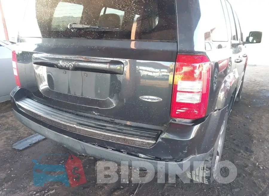 1C4NJPFA4GD589634 Photo# 12