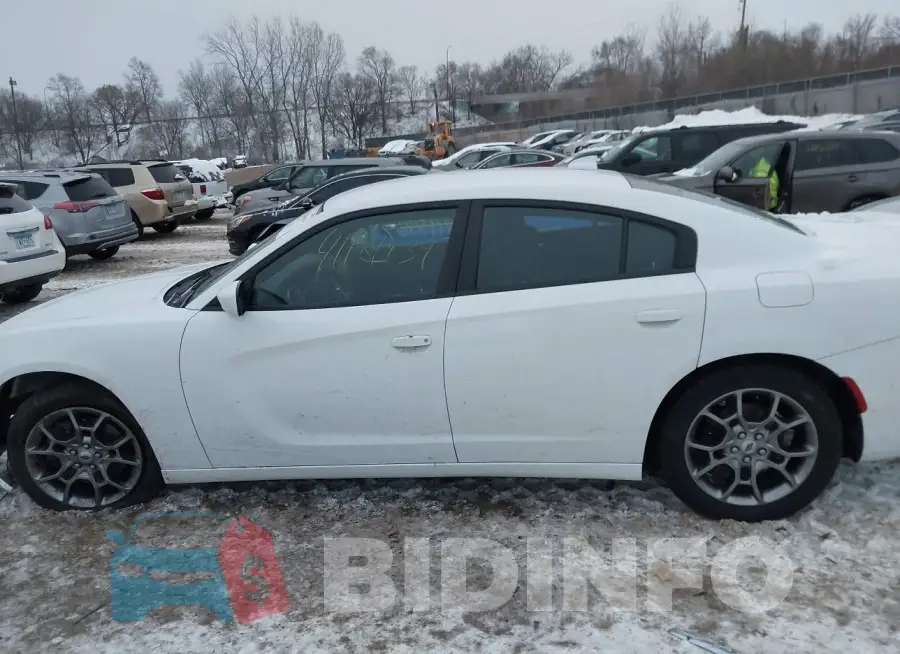 2C3CDXJG2HH576822 Photo# 14