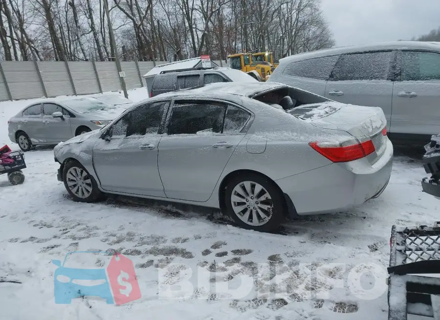 1HGCR2F80FA066256 Photo# 13