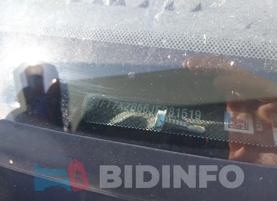 1FT7X2B66JEB81519 Photo# 9