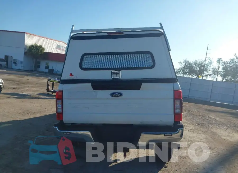 1FT7W2B61NED64092 Photo# 16