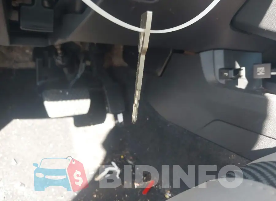 19XFC2F75HE002184 Photo# 11