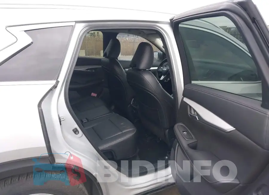 3PCAJ5M17KF122263 Photo# 8