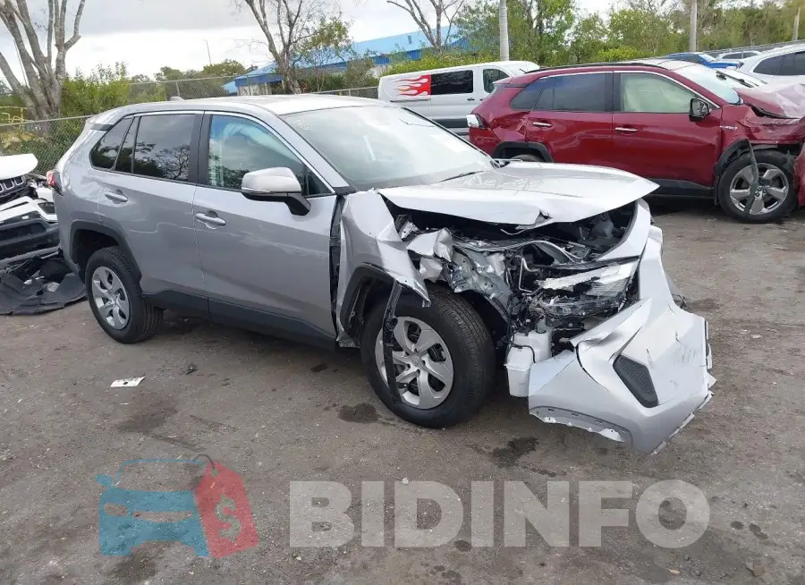 2T3K1RFV6RC281082 Photo# 1