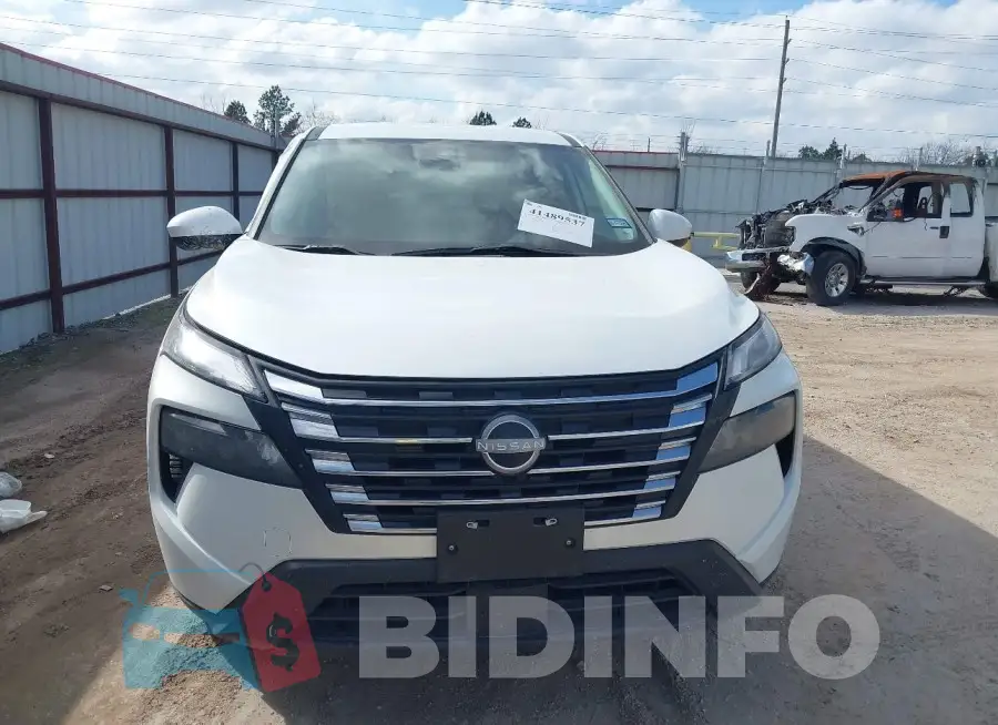 5N1BT3BA8RC677716 Photo# 12
