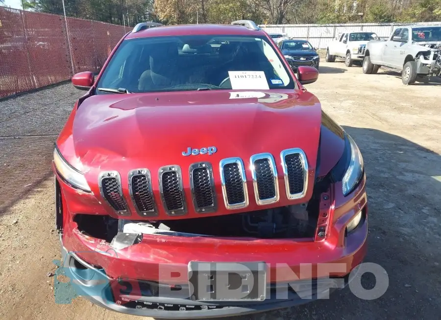 1C4PJLCB2FW730346 Photo# 6
