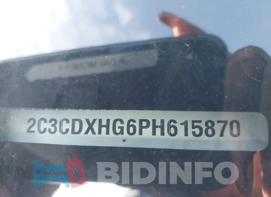 2C3CDXHG6PH615870 Photo# 9