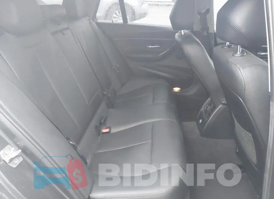 WBA3G7C57FK296833 Photo# 8