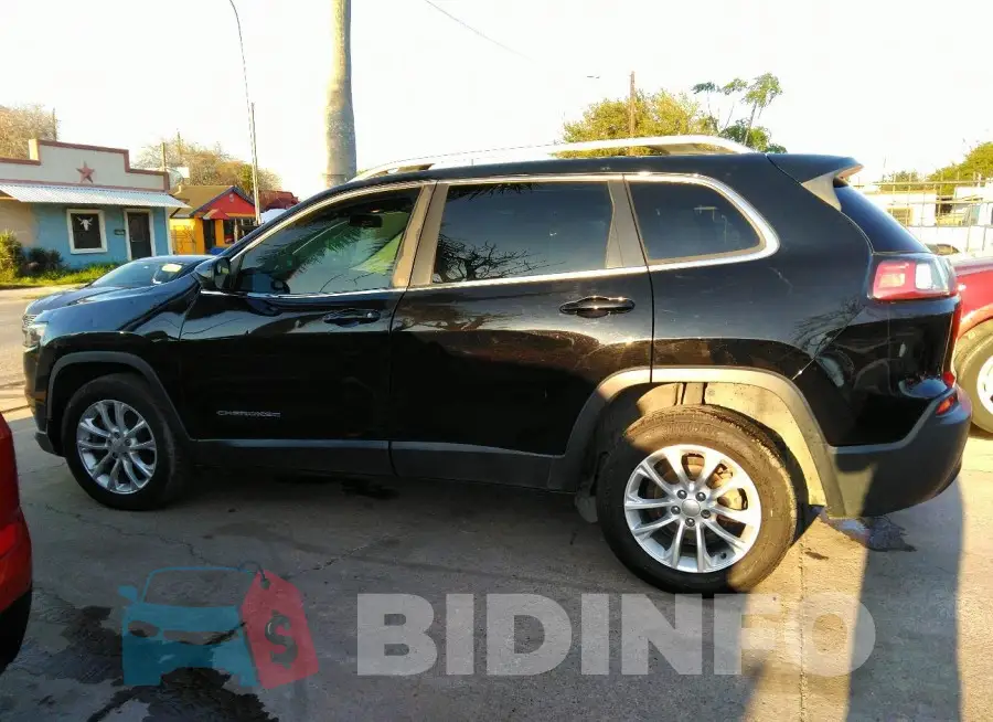 1C4PJLCB3KD419918 Photo# 14