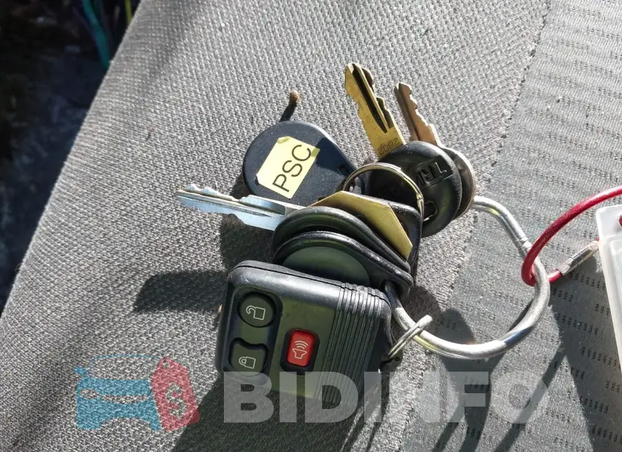 1FDWE3FS8HDC28012 Photo# 10