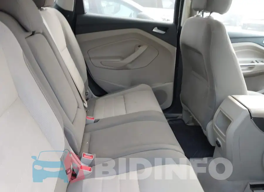 1FMCU0G72GUA22083 Photo# 8