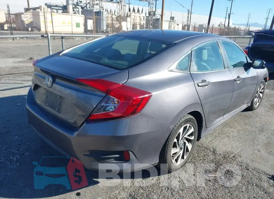 19XFC2F77GE225664 Photo# 4