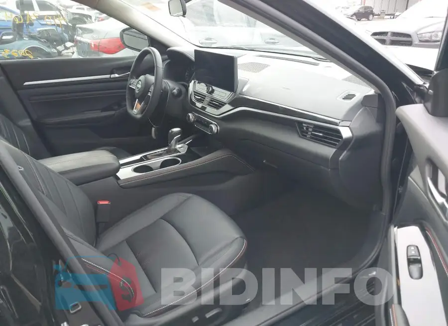 1N4BL4CV2PN423793 Photo# 5