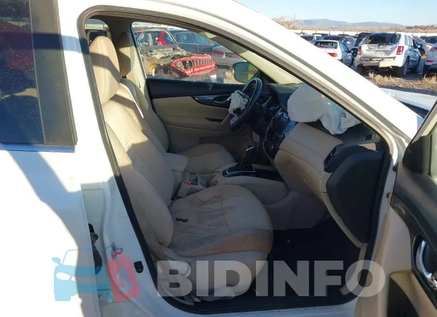 KNMAT2MV6JP622883 Photo# 5
