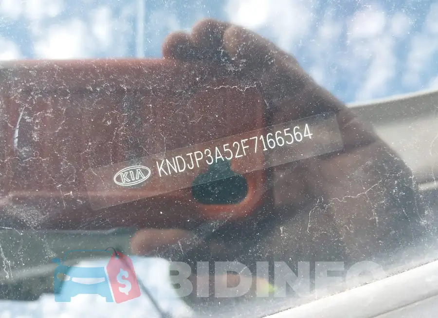 KNDJP3A52F7166564 Photo# 9