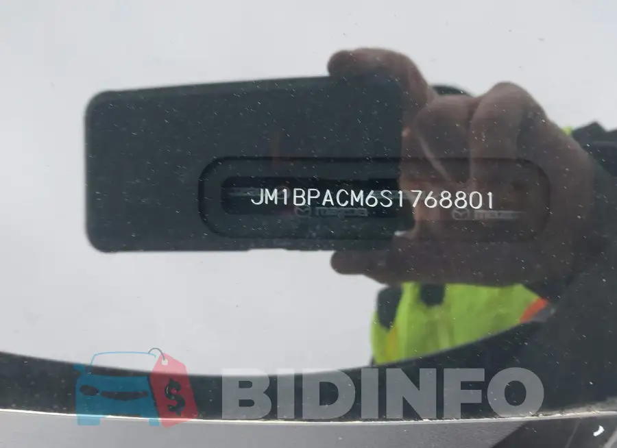 JM1BPACM6S1768801 Photo# 9