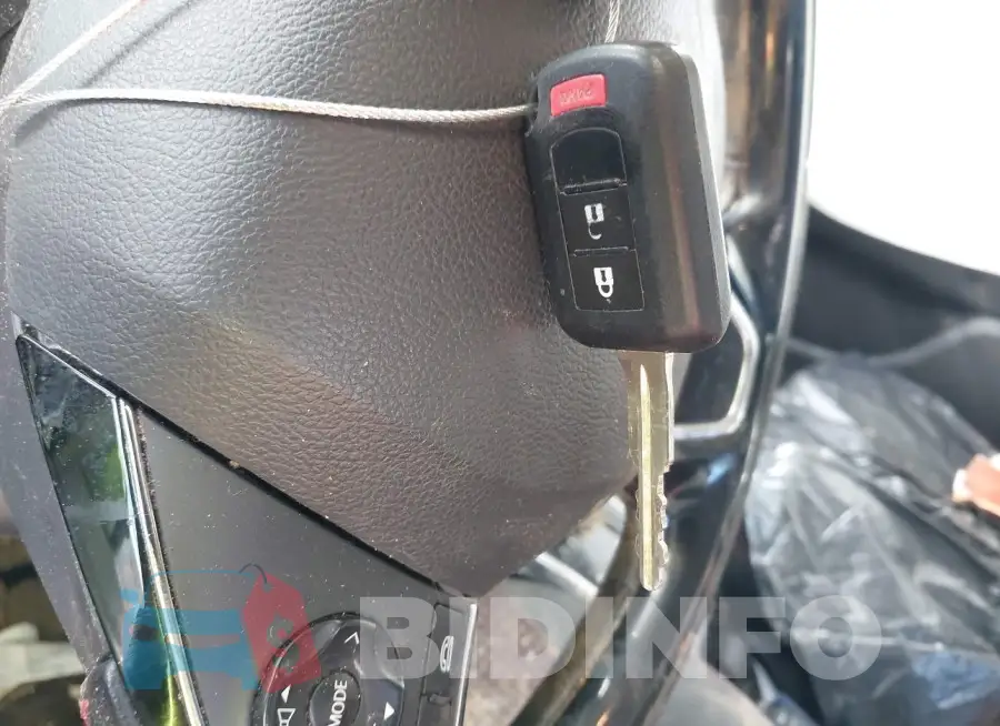 ML32FUFJ2NHF05325 Photo# 11