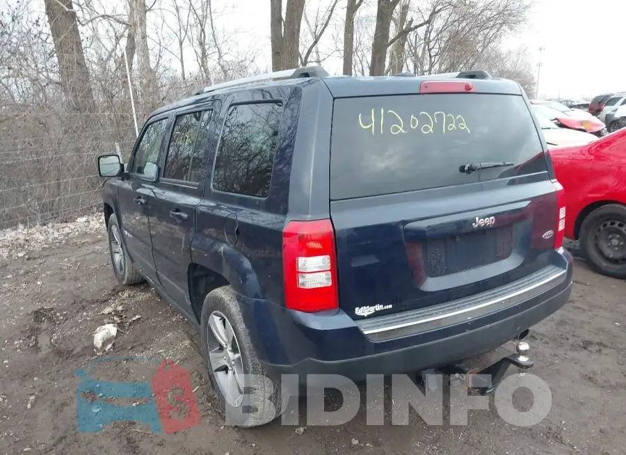 1C4NJPFA0GD690539 Photo# 3