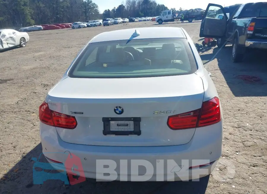 WBA3C3C50FK201906 Photo# 16