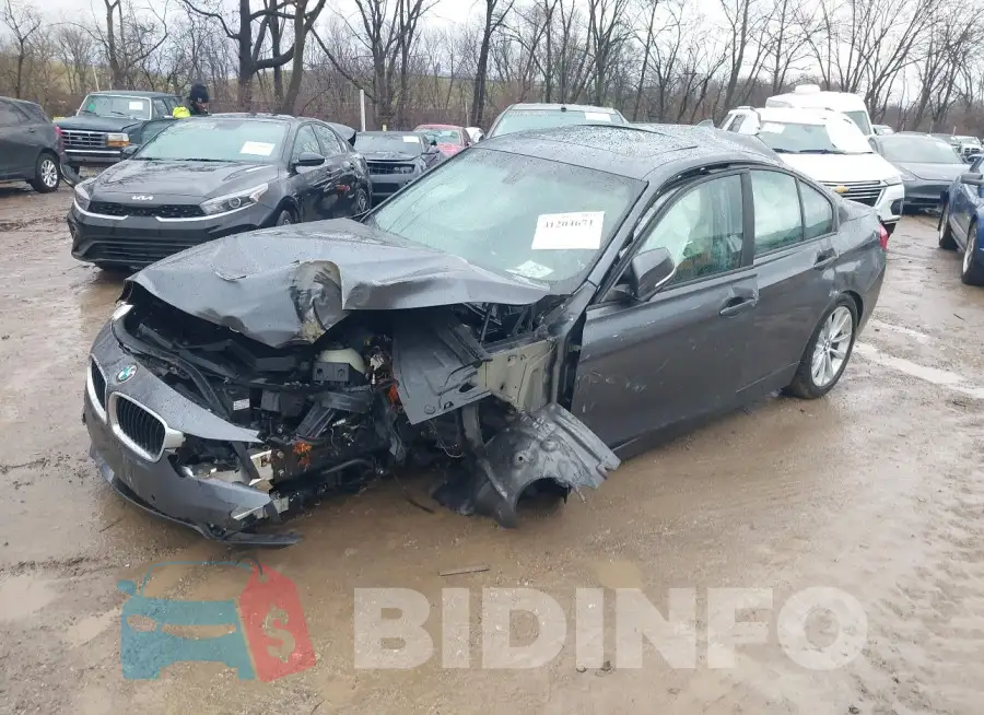 WBA8A3C55GK690199 Photo# 2