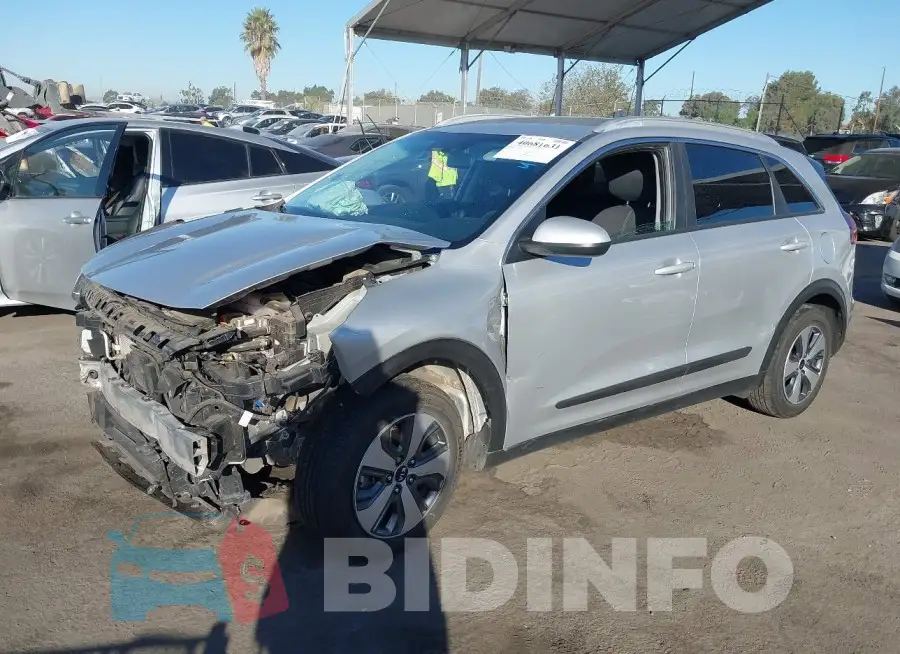 KNDCB3LC6L5438852 Photo# 2