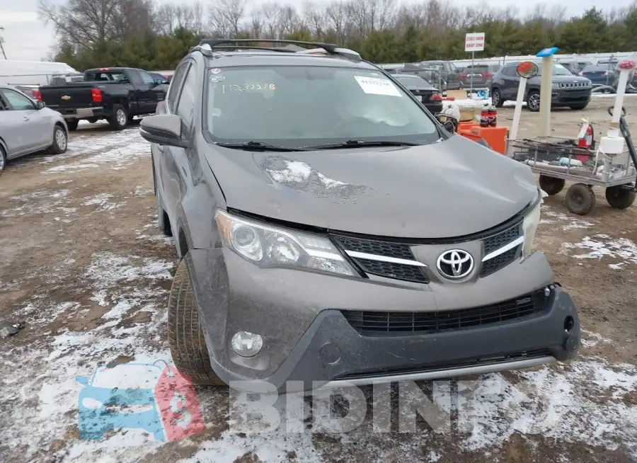 JTMDFREV8FD150559 Photo# 1