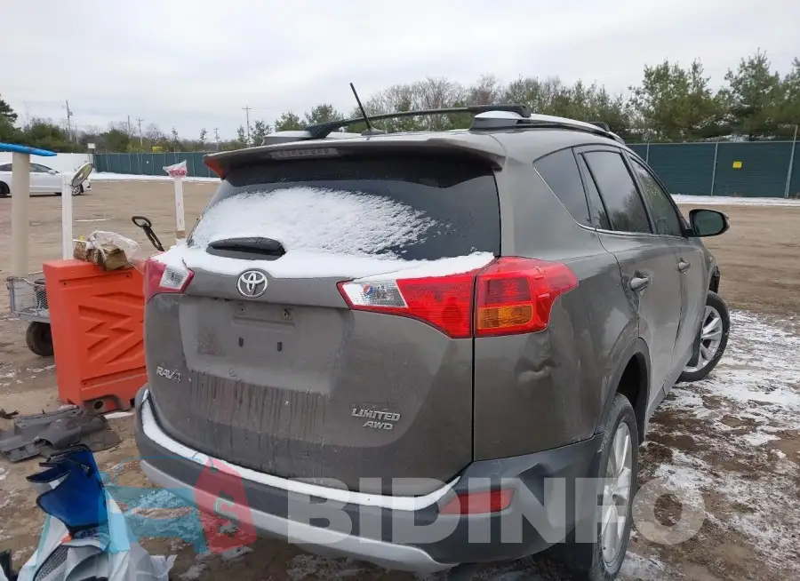 JTMDFREV8FD150559 Photo# 4
