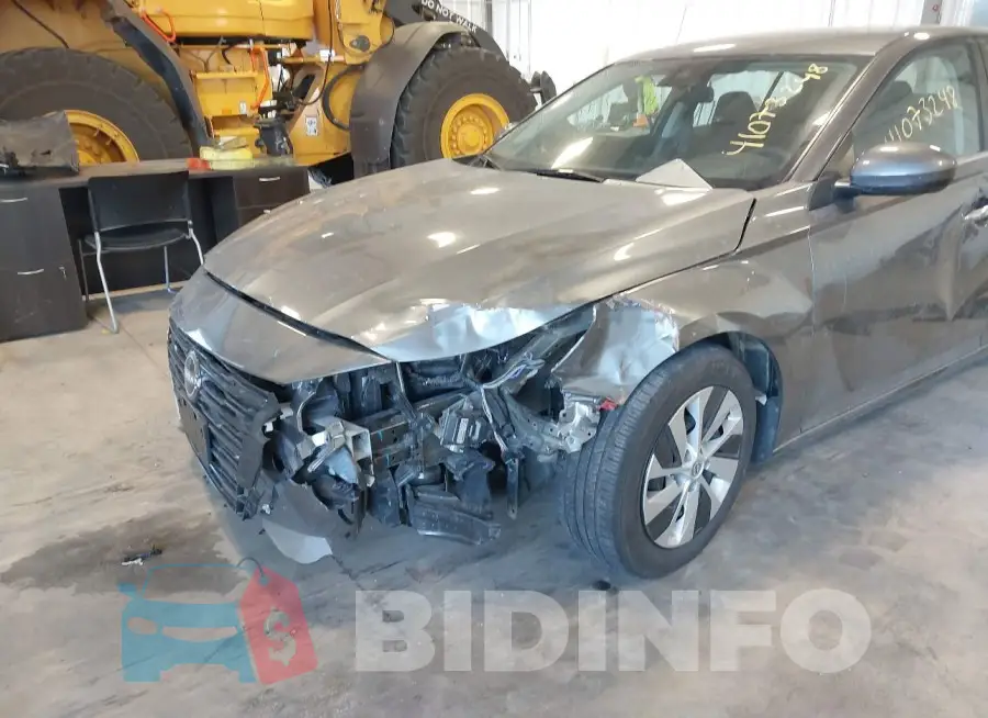 1N4BL4BV2PN340351 Photo# 6