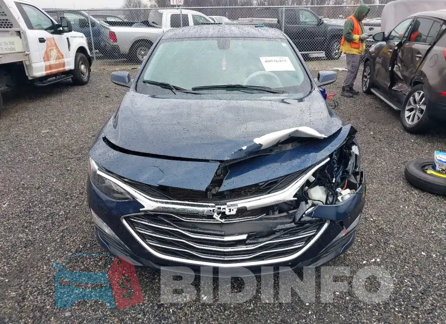 1G1ZD5ST4MF005598 Photo# 6