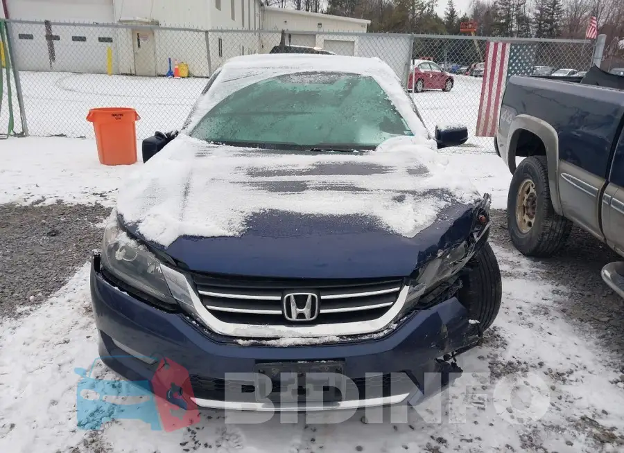 1HGCR2F88FA196057 Photo# 12