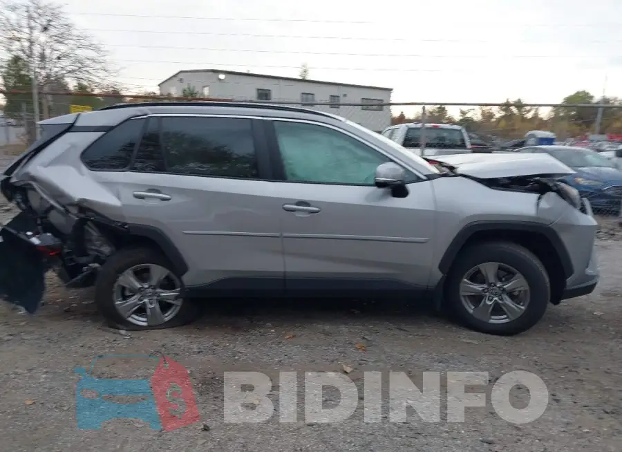 2T3P1RFV2PW388048 Photo# 13