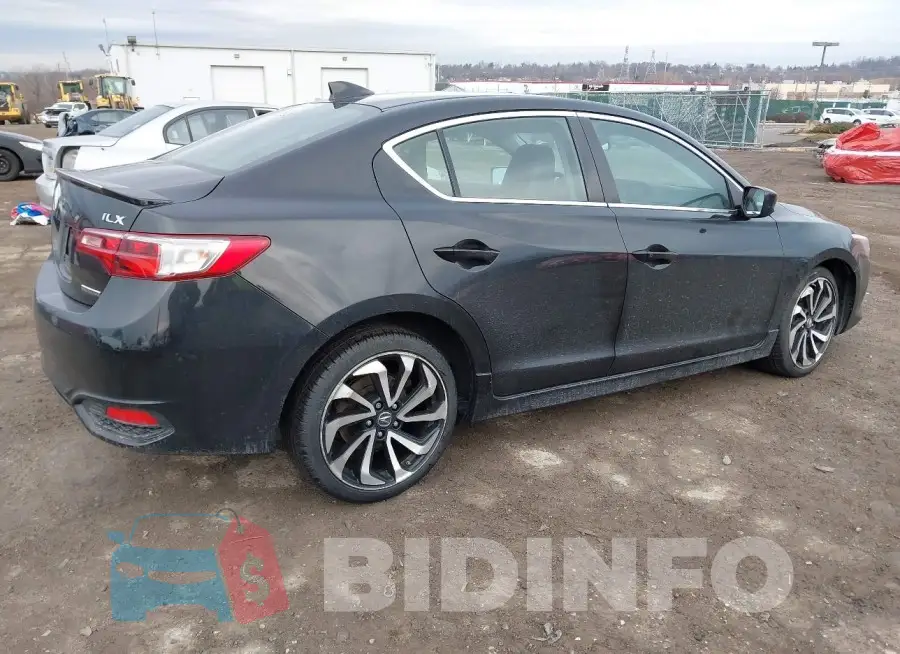 19UDE2F45JA001084 Photo# 4