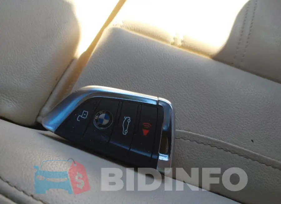 3MW5R1J05L8B29584 Photo# 11