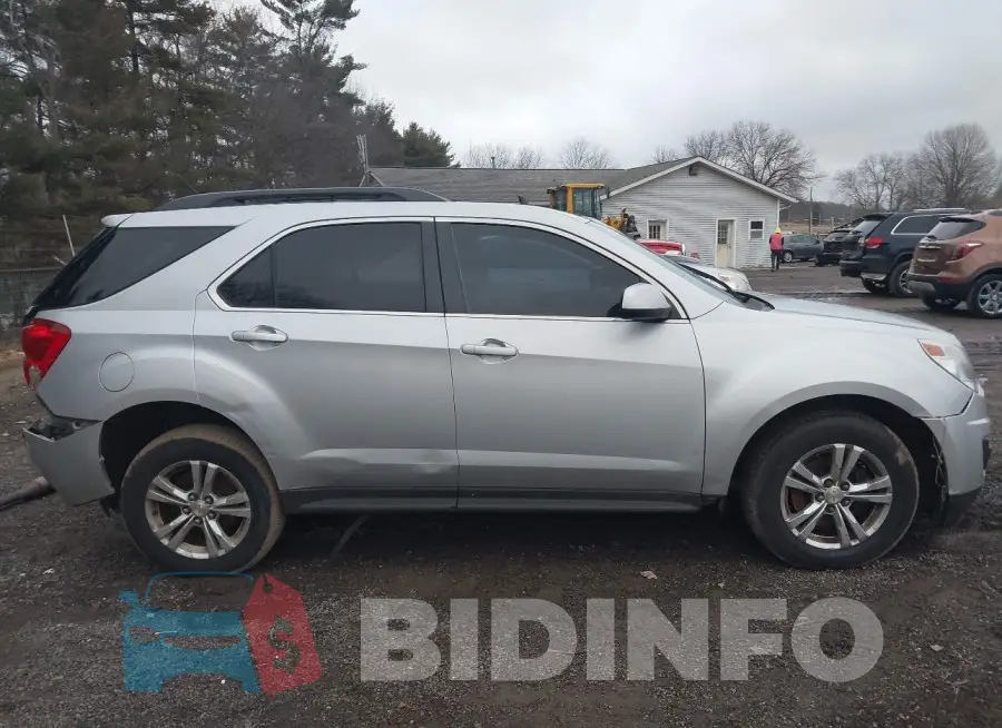 2GNFLFE37F6327400 Photo# 14