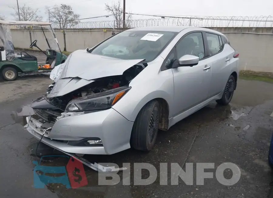 1N4CZ1CV4PC563390 Photo# 2