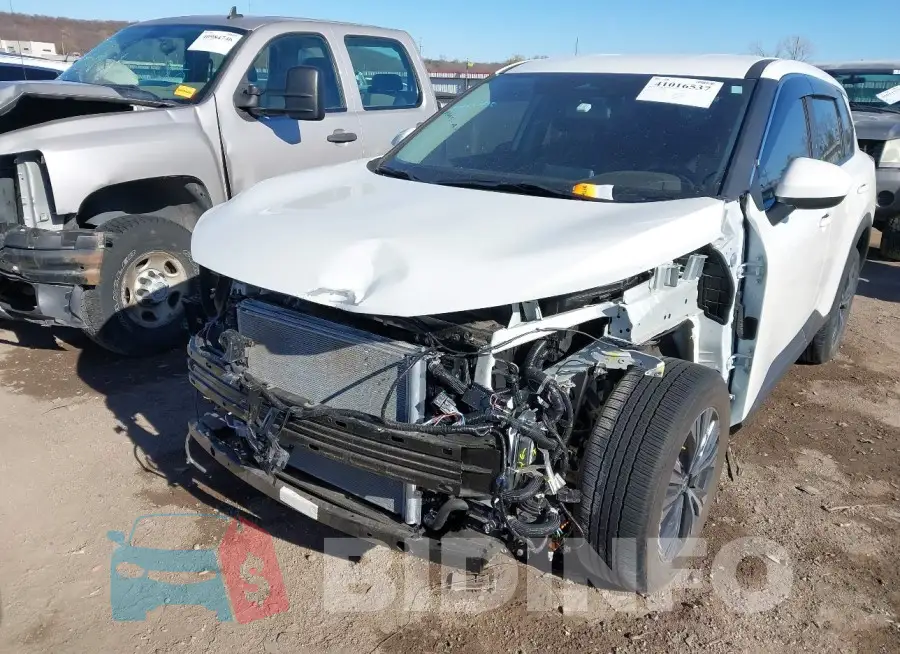 5N1BT3BA3PC862186 Photo# 6